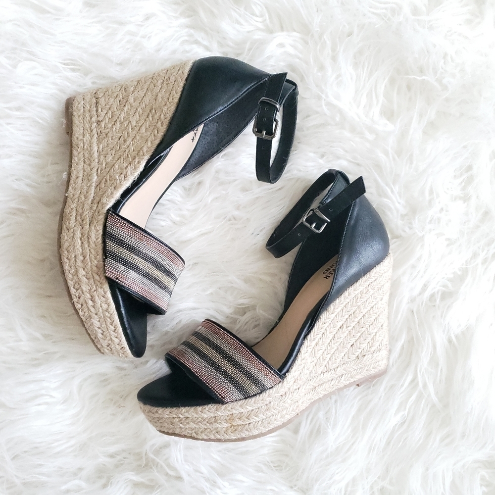 NEW Bleecker & Bond‎ Mariel Wedge Sandals sz 6